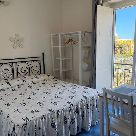 Ponza Inn- Casa Giovanna エクステリア 写真